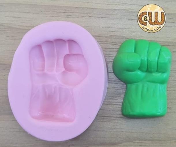 Molde de Silicone – Soco Hulk – Unidade